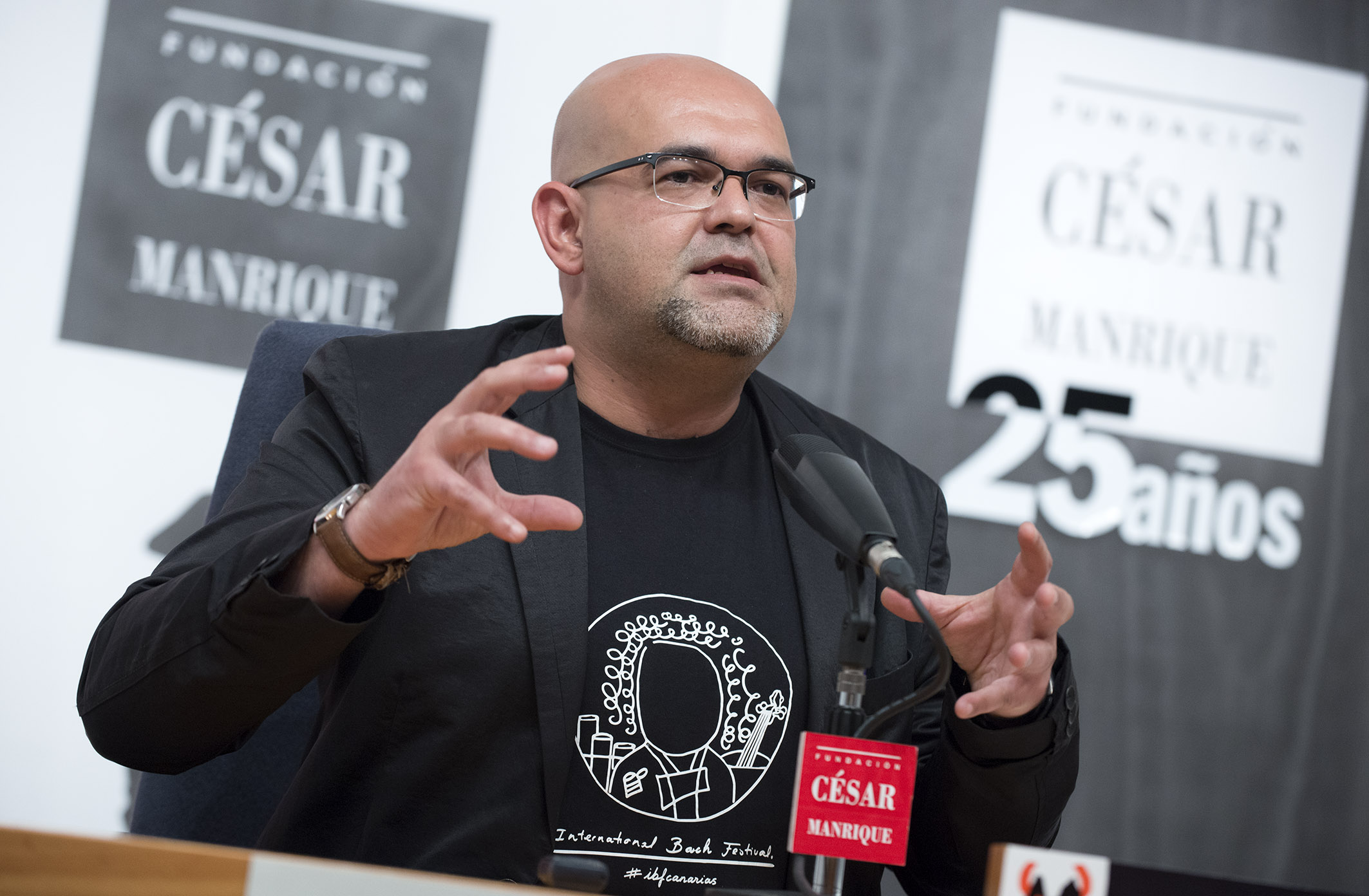 Alexis Ravelo: «El autor es dueño del significado de la novela pero no de sus sentidos»