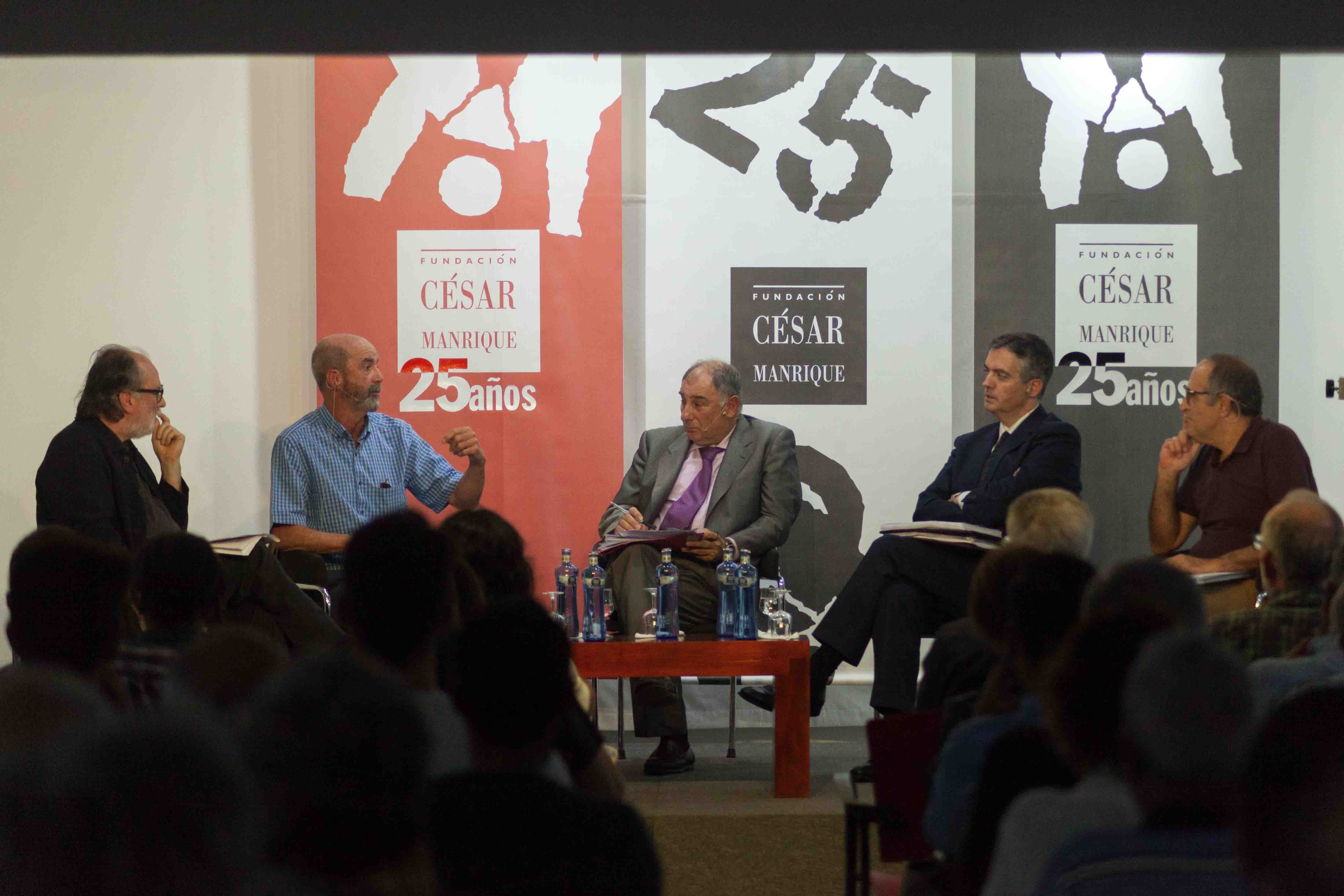 “La Ley va a suponer un incremento hasta el infinito de la discrecionalidad de los poderes públicos” aseguró Santiago Pérez